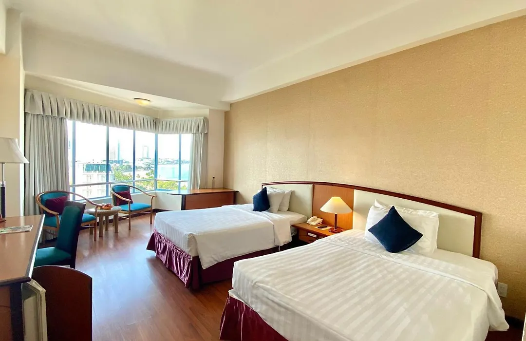 Yasaka Saigon Nha Trang Hotel & Spa-1